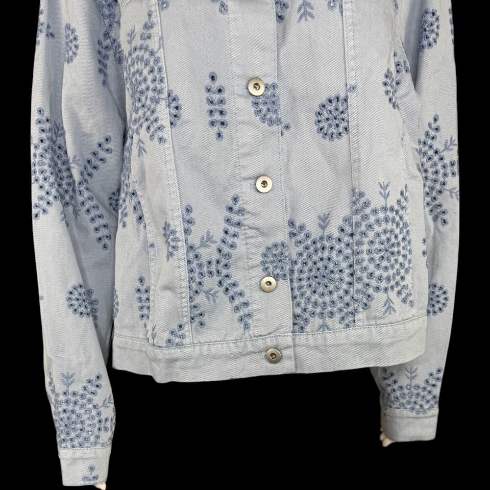 Destination 365 Eyelet Denim Jacket with Pockets Light Wash Blue X-Large NWOT - Picture 3 of 13